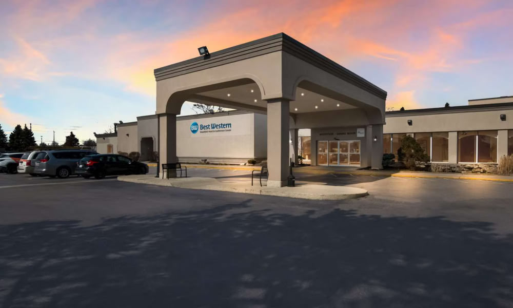 Best Western Brantford Exterior