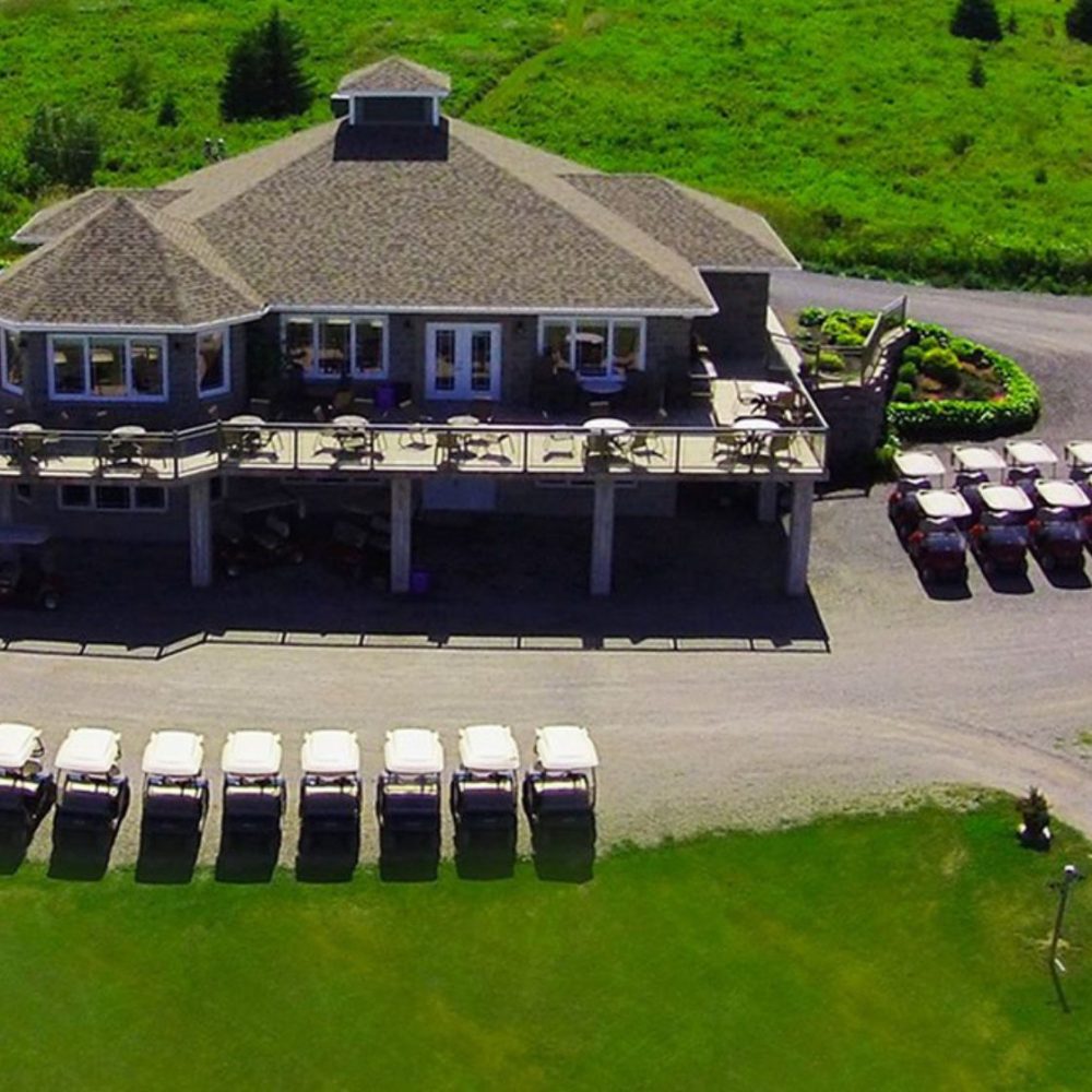 Glen Lovat Colf Club clubhouse