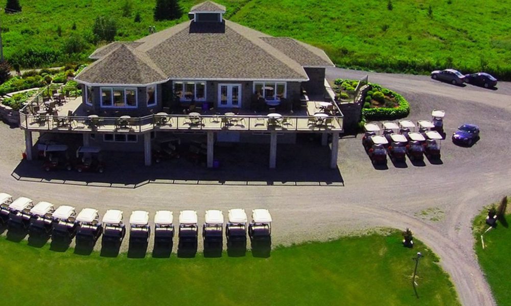 Glen Lovat Colf Club clubhouse