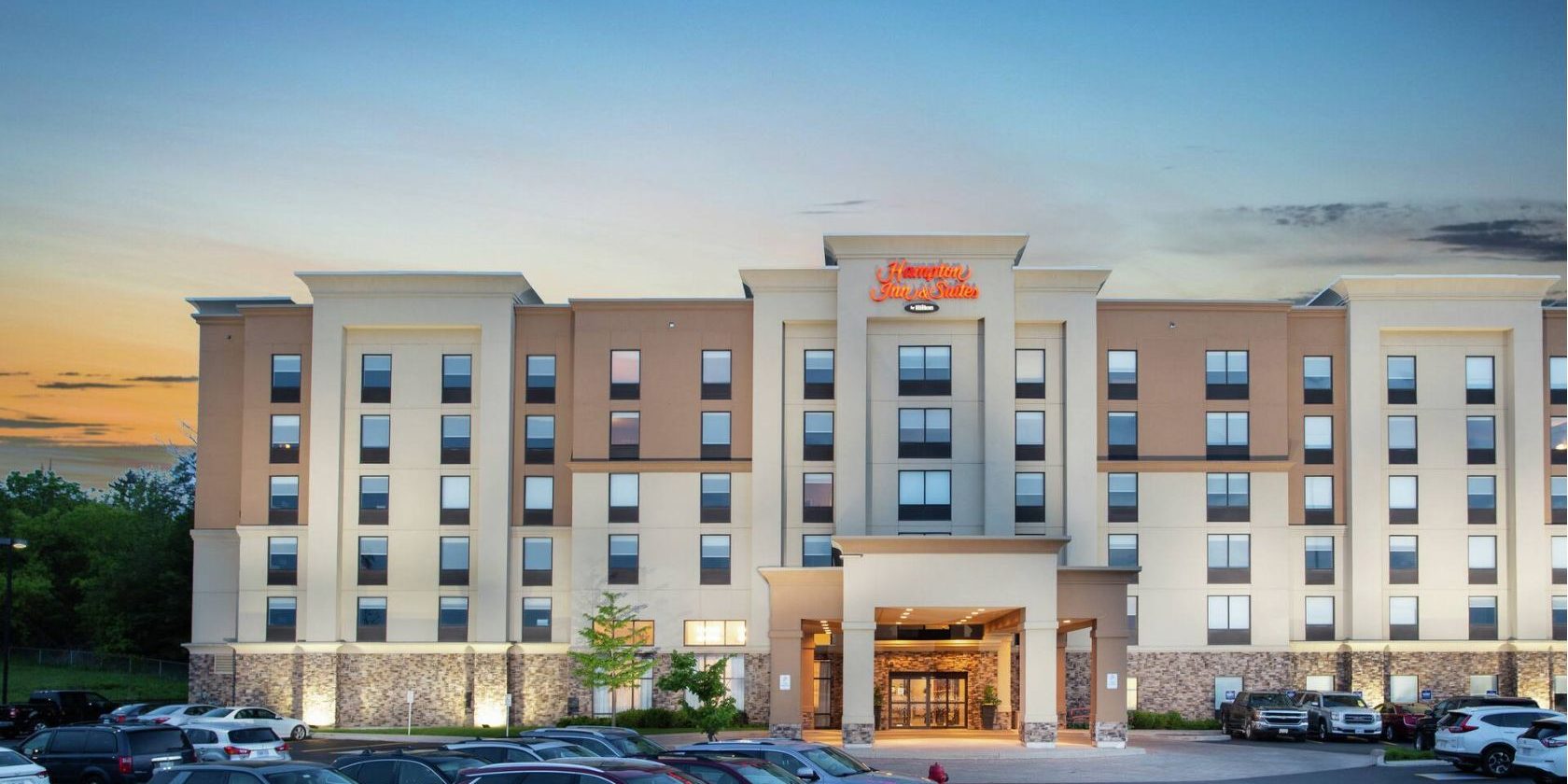 Hampton Inn Barrie exterior