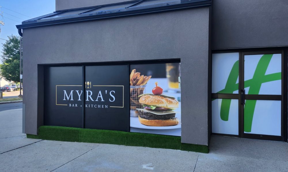 Myra's Exterior Photo